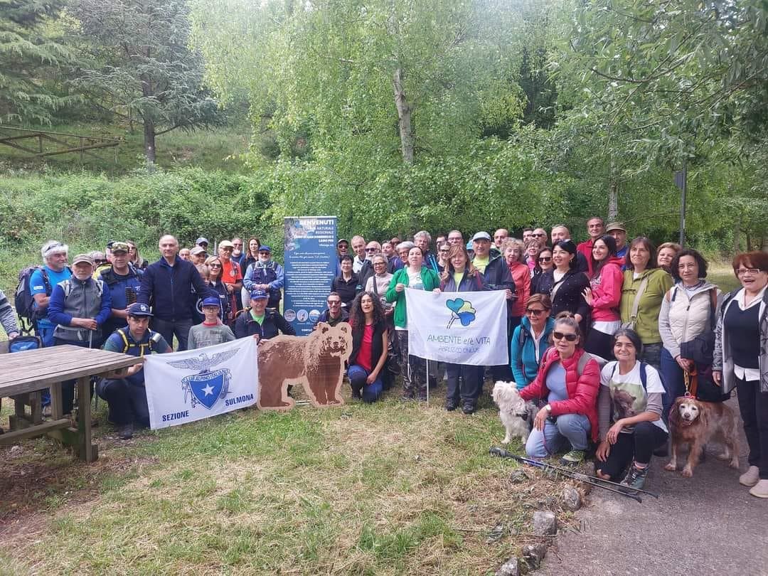 Al momento stai visualizzando Inaugurato il sentiero “Orsa Amarena” a Villalago